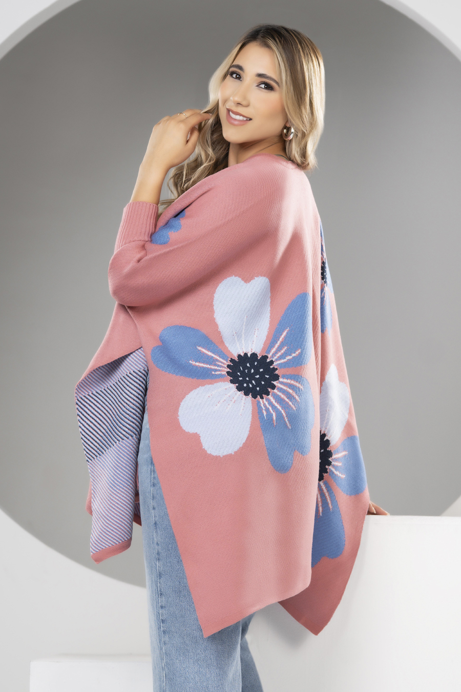 Ruana Mujer Moderna - Imagen 2