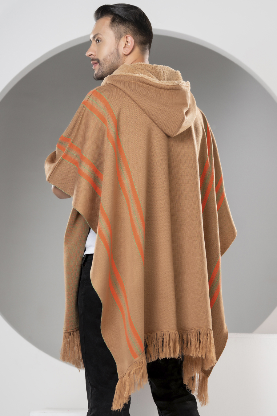 Ruana Moderna para Hombre - Imagen 2